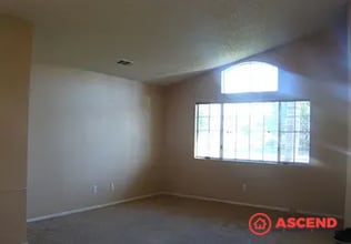 1908 St Helens Ave in Bakersfield, CA - Building Photo - Building Photo