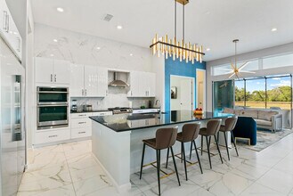 1700 Oak Blossom Dr in Davenport, FL - Building Photo - Building Photo
