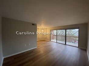 500 Umstead Dr in Chapel Hill, NC - Building Photo - Building Photo