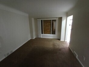 17693 Greenview Ave in Detroit, MI - Building Photo - Building Photo