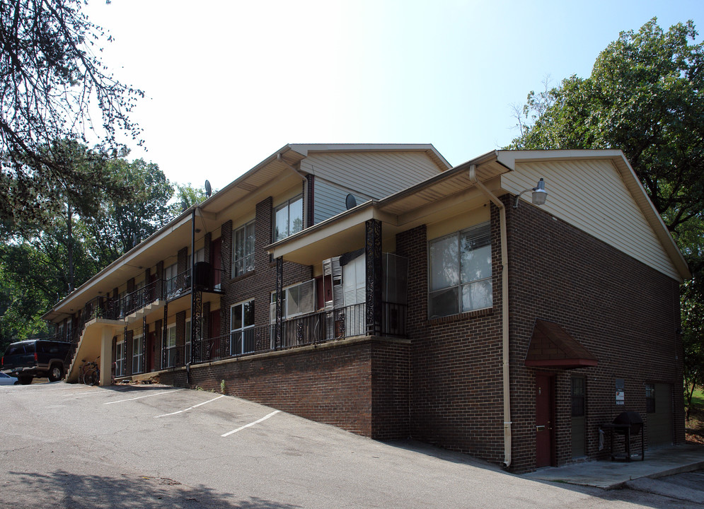 Towncrest Apartments in Birmingham, AL - Building Photo