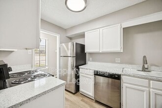 8109 Silver Crk Rd in White Settlement, TX - Building Photo - Building Photo