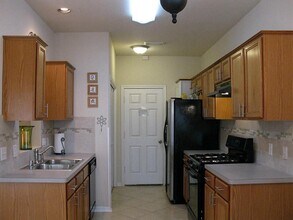 1822 S Broadway St in La Porte, TX - Building Photo - Building Photo