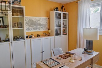 29 1/2 Grapeview Dr in St Catharines, ON - Building Photo - Building Photo