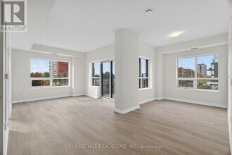 3260 Sheppard Ave E in Toronto, ON - Building Photo - Building Photo