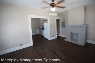 813 May St-Unit -Unit 1 in Fort Worth, TX - Foto de edificio - Building Photo
