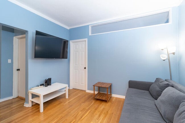 333 E 79th St in New York, NY - Building Photo - Building Photo
