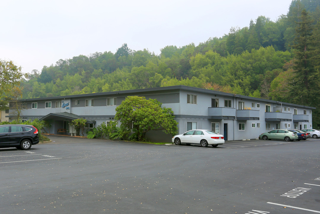 Lanai Apartments in Fairfax, CA - Foto de edificio