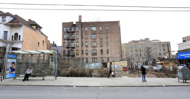 1049 Ogden Ave in Bronx, NY - Building Photo - Building Photo