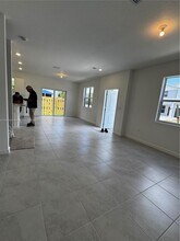 128 SW 184th Way in Pembroke Pines, FL - Building Photo - Building Photo