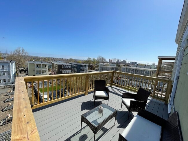 101 Heath St, Unit 3 in Somerville, MA - Building Photo - Building Photo