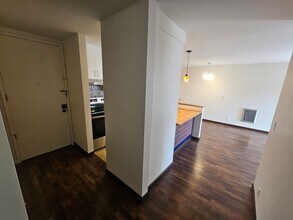 555 Jean St in Oakland, CA - Building Photo - Building Photo