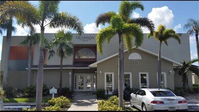 124 Santa Clara Dr in Naples, FL - Building Photo - Building Photo