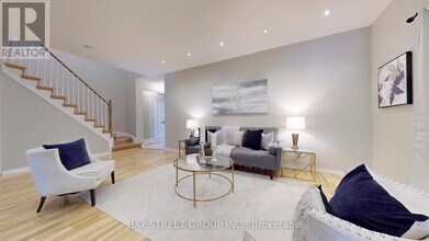 7229 Dime Crescent in Mississauga, ON - Building Photo - Building Photo