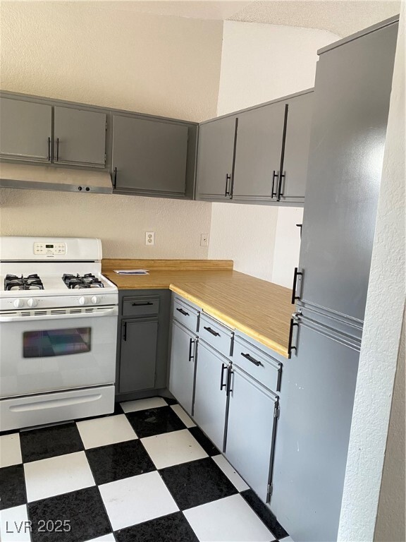 property at 3911 Tatiana St