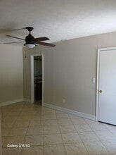 17131 SW 85th Ave in Palmetto Bay, FL - Building Photo - Building Photo