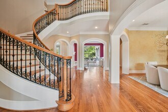 2 Wilmington Ct in Sugar Land, TX - Foto de edificio - Building Photo