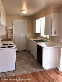 2430 SW Nye Ave photo'