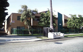 14814 Erwin St Apartments