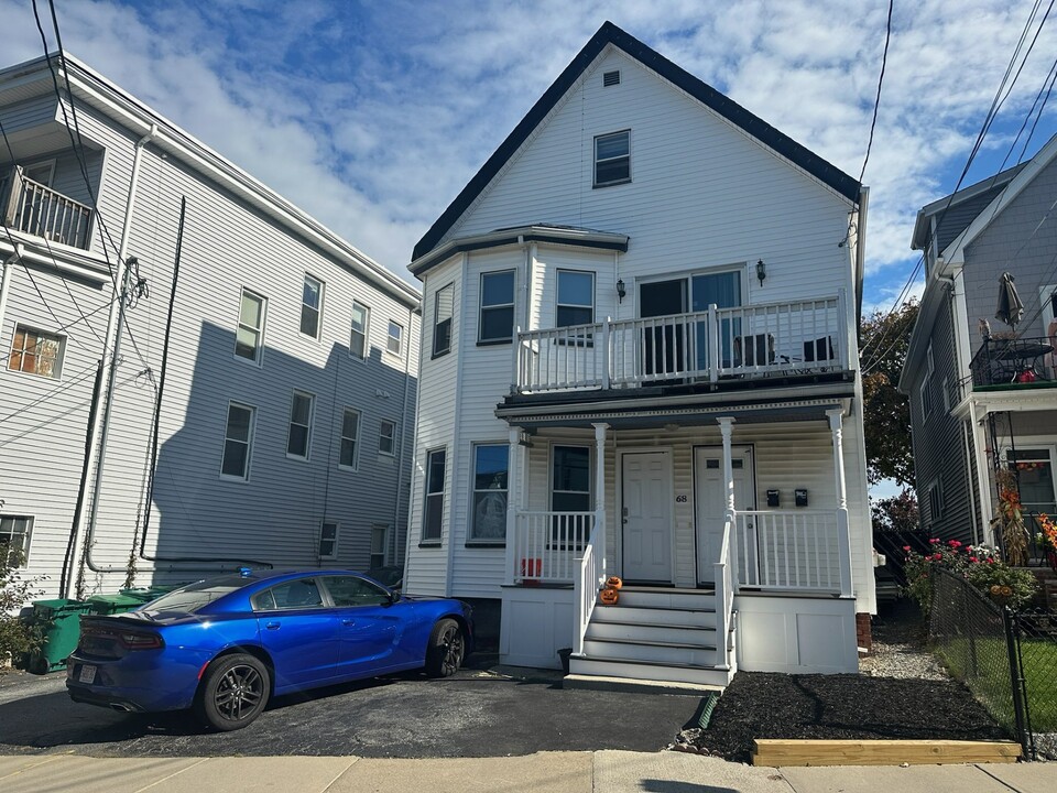 68 Winchester St, Unit 2 in Medford, MA - Building Photo