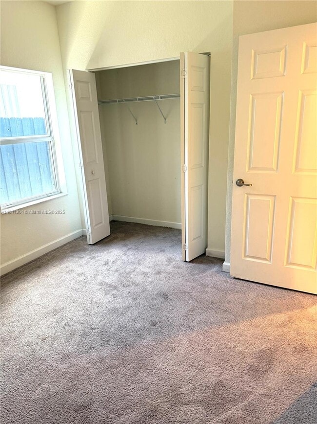 260 SE 32nd Ave in Homestead, FL - Building Photo - Building Photo