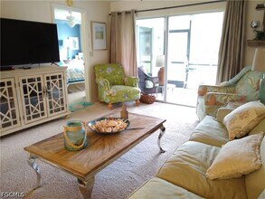 13076 Cross Creek Ct in Ft. Myers, FL - Building Photo - Building Photo