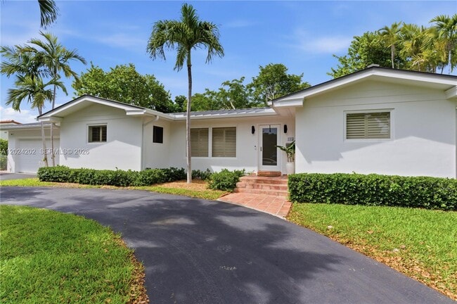 property at 115 S Prospect Dr