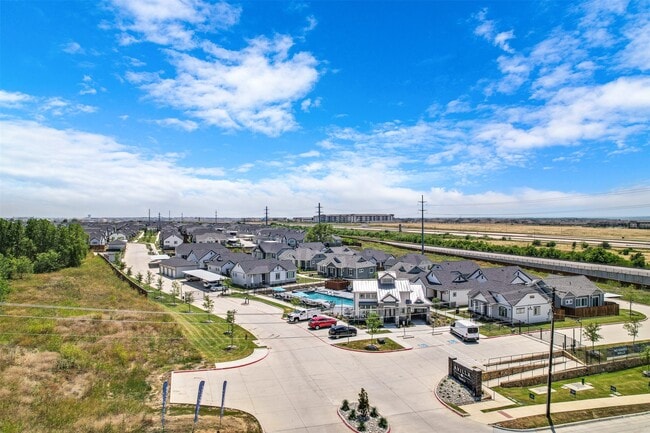 property at 5556 Lockhart Ln