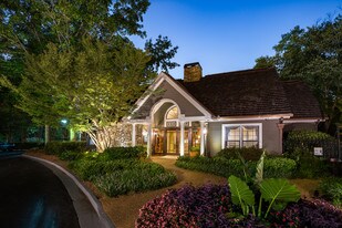 Calibre Springs in Sandy Springs, GA - Building Photo