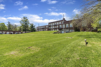 Creekside Apartments in Olivet, MI - Foto de edificio - Building Photo