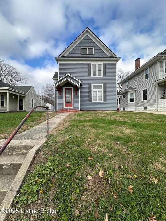 2121 Culbertson Ave in New Albany, IN - Building Photo