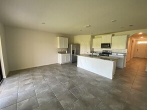 510 Old Country Rd S E in Palm Bay, FL - Building Photo - Building Photo