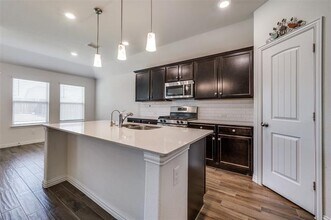 1305 Rembrandt Dr in Little Elm, TX - Building Photo - Building Photo