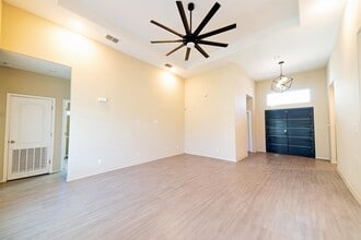 120 Tranquilo Dr in Laredo, TX - Building Photo - Building Photo