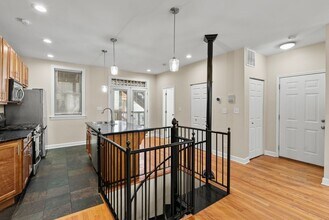 3105 W George St in Chicago, IL - Building Photo - Building Photo