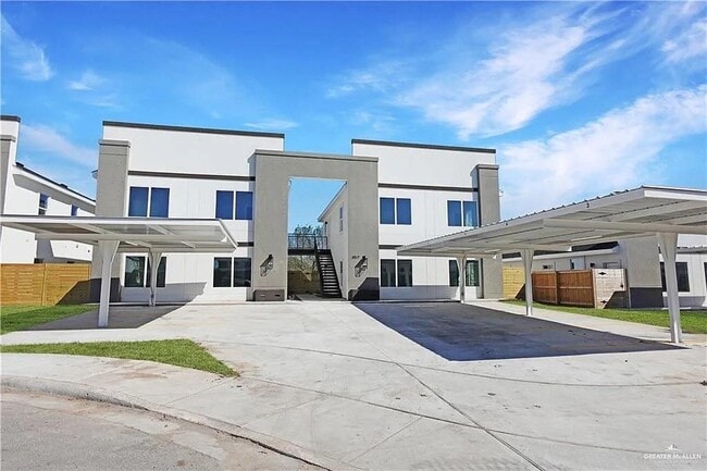 property at 16 South Dr