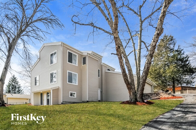 11 St Valery Ct in Lake St. Louis, MO - Building Photo - Building Photo
