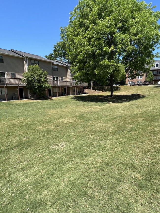 433 Harper Ave-Unit -3 in Auburn, AL - Foto de edificio - Building Photo