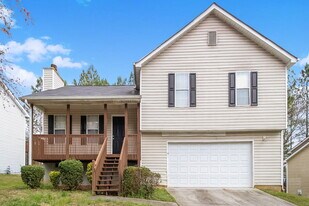 728 Stonebridge Park Cir in Lithonia, GA - Building Photo