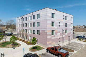 Lawrence + Austin Apartments in Chicago, IL - Building Photo - Building Photo