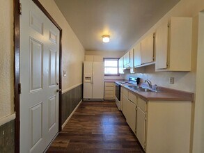 1952 Roosevelt Ave in Two Rivers, WI - Building Photo - Building Photo