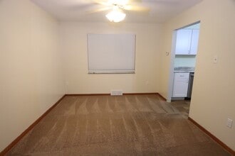 3246 Ladoga St in Pittsburgh, PA - Building Photo - Building Photo