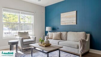 1880 Maple Dr NW in Kennesaw, GA - Building Photo