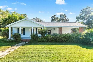 123 SE 1st St in Williston, FL - Building Photo