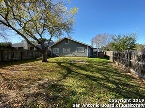 15013 Winter View Dr in San Antonio, TX - Building Photo - Building Photo