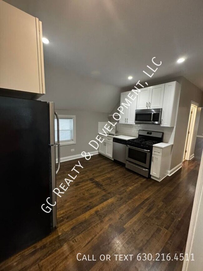 4343 N Troy St in Chicago, IL - Building Photo - Building Photo