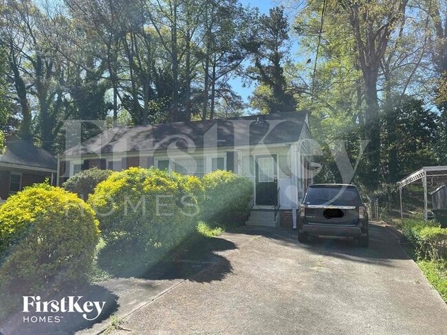 property at 1854 Oakmont Dr NW