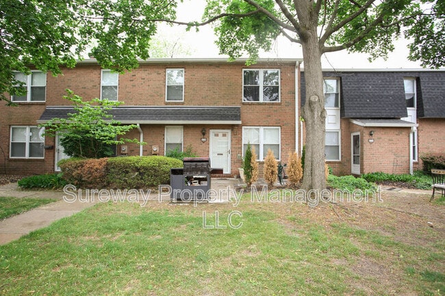 property at 2116 Harbour Dr