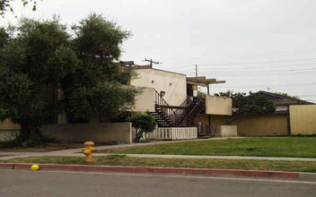 2053 S Sprague Ln in Anaheim, CA - Foto de edificio - Building Photo