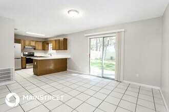 2065 Chelwood Ct in Jacksonville, FL - Foto de edificio - Building Photo